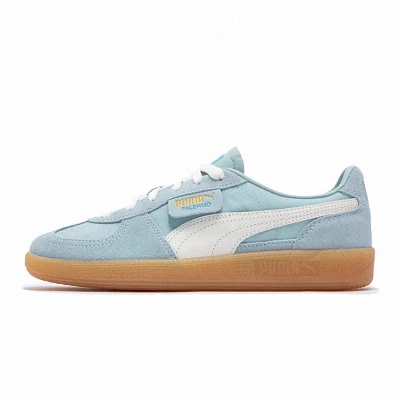 Light blue German shoes